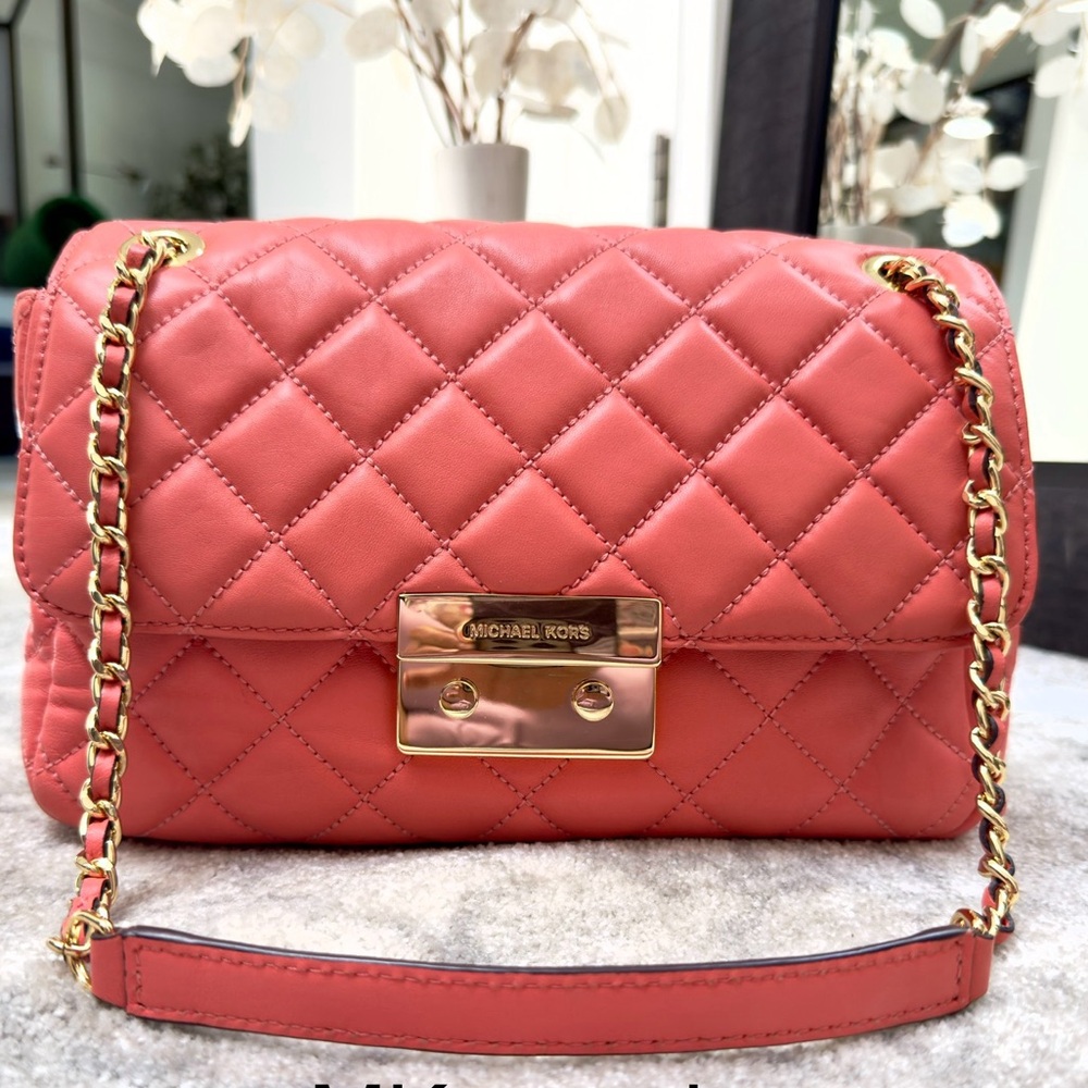 Handbag. Micheal Kors.